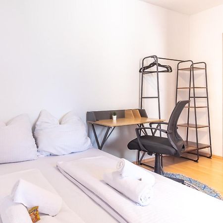 4K Tv, Soundbar, Ausblick Appartement Bad Dürrenberg Buitenkant foto