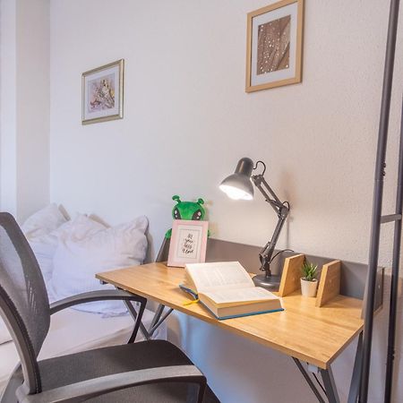 4K Tv, Soundbar, Ausblick Appartement Bad Dürrenberg Buitenkant foto