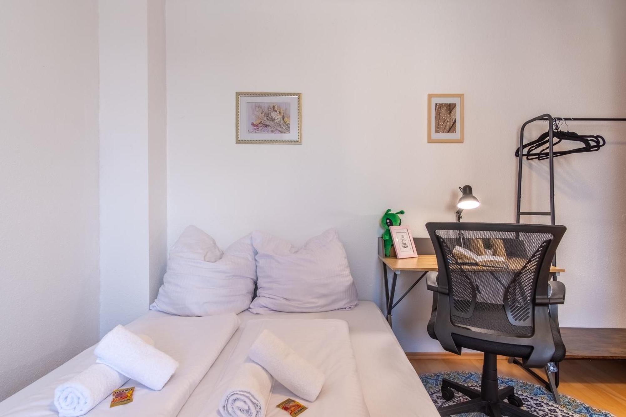 4K Tv, Soundbar, Ausblick Appartement Bad Dürrenberg Buitenkant foto